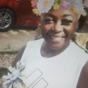 Meet your Posher, Shirley